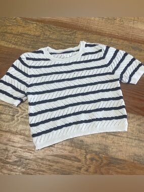 Aerie Striped Short Sleeve Sweater Size Medium